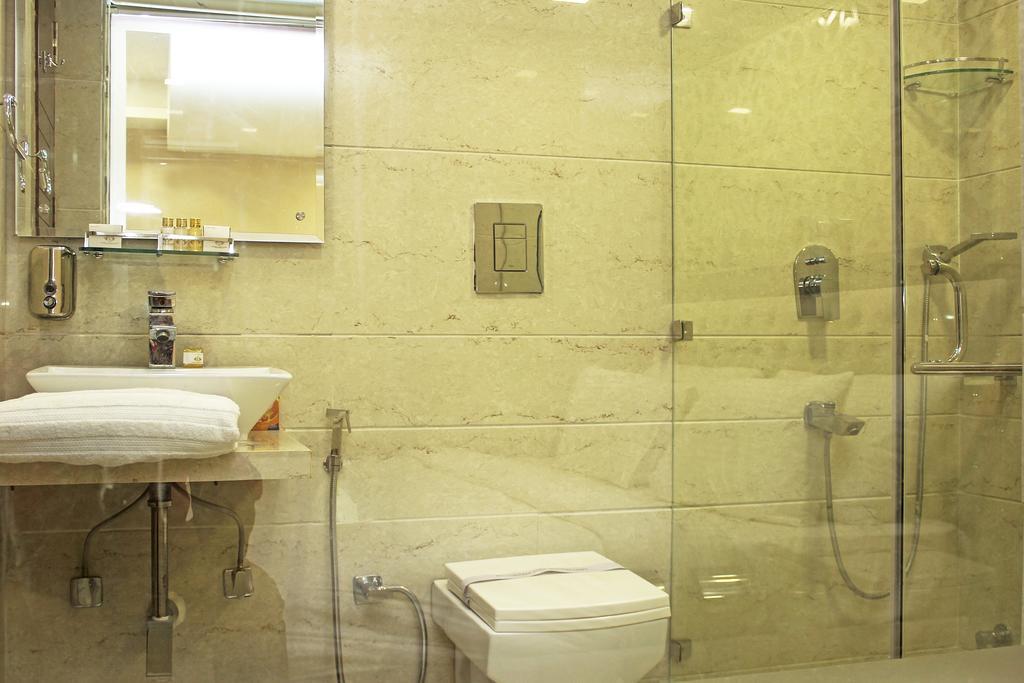 Hotel L'Affaire Delhi  Buitenkant foto